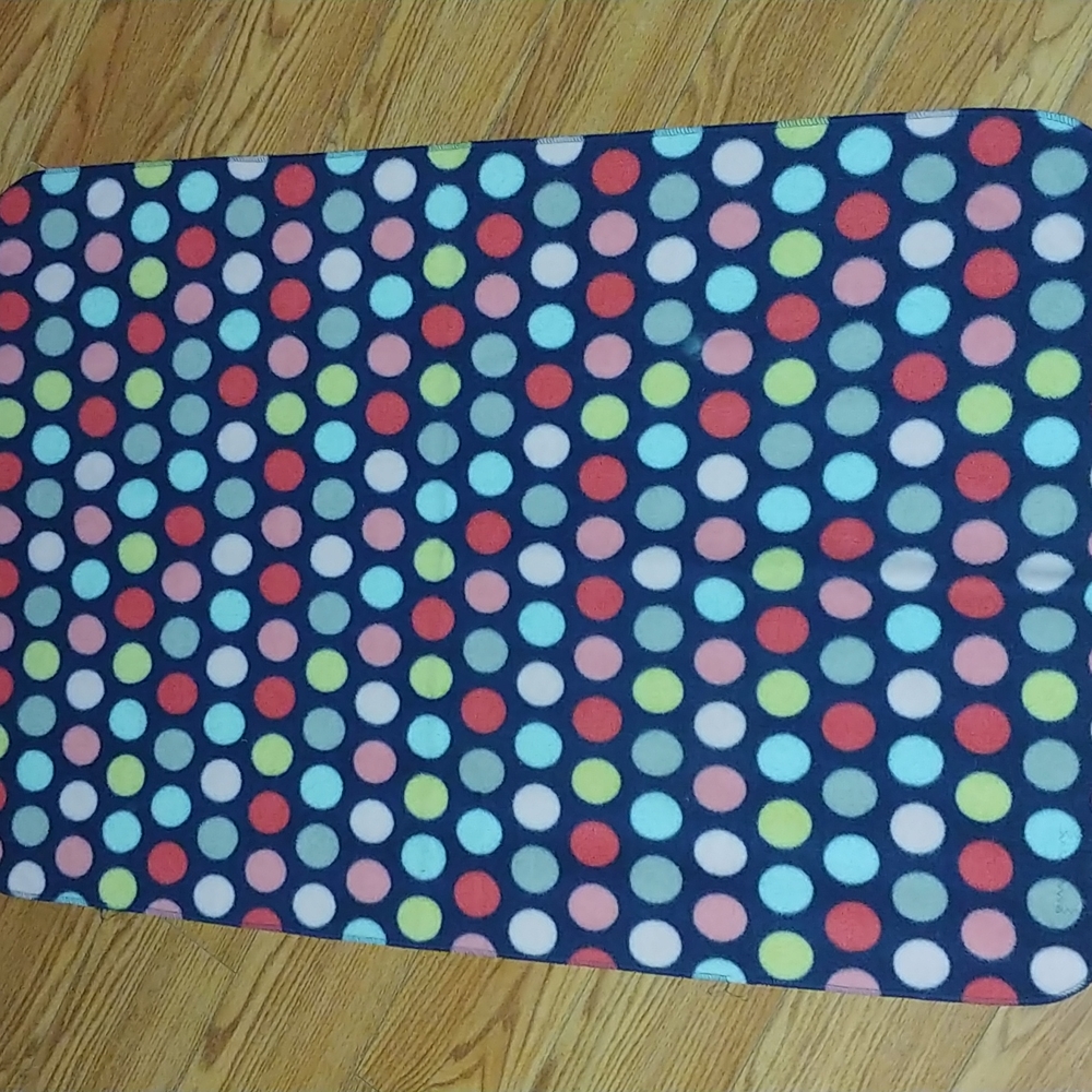 Baby polka dot fleece blanket